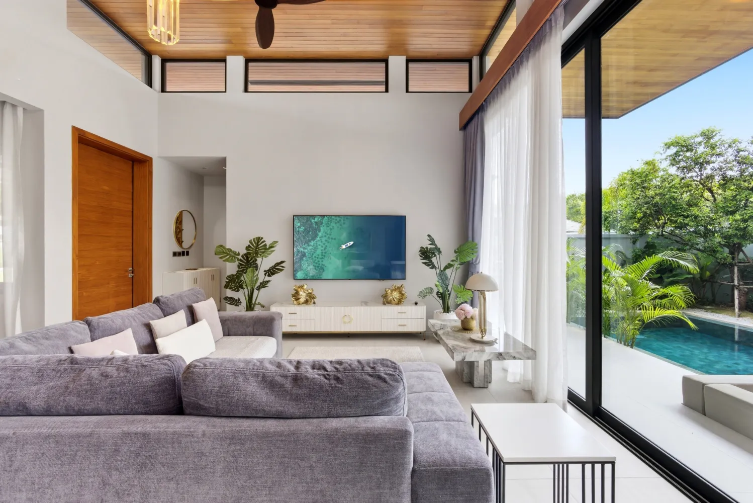 Property image - full photo 8