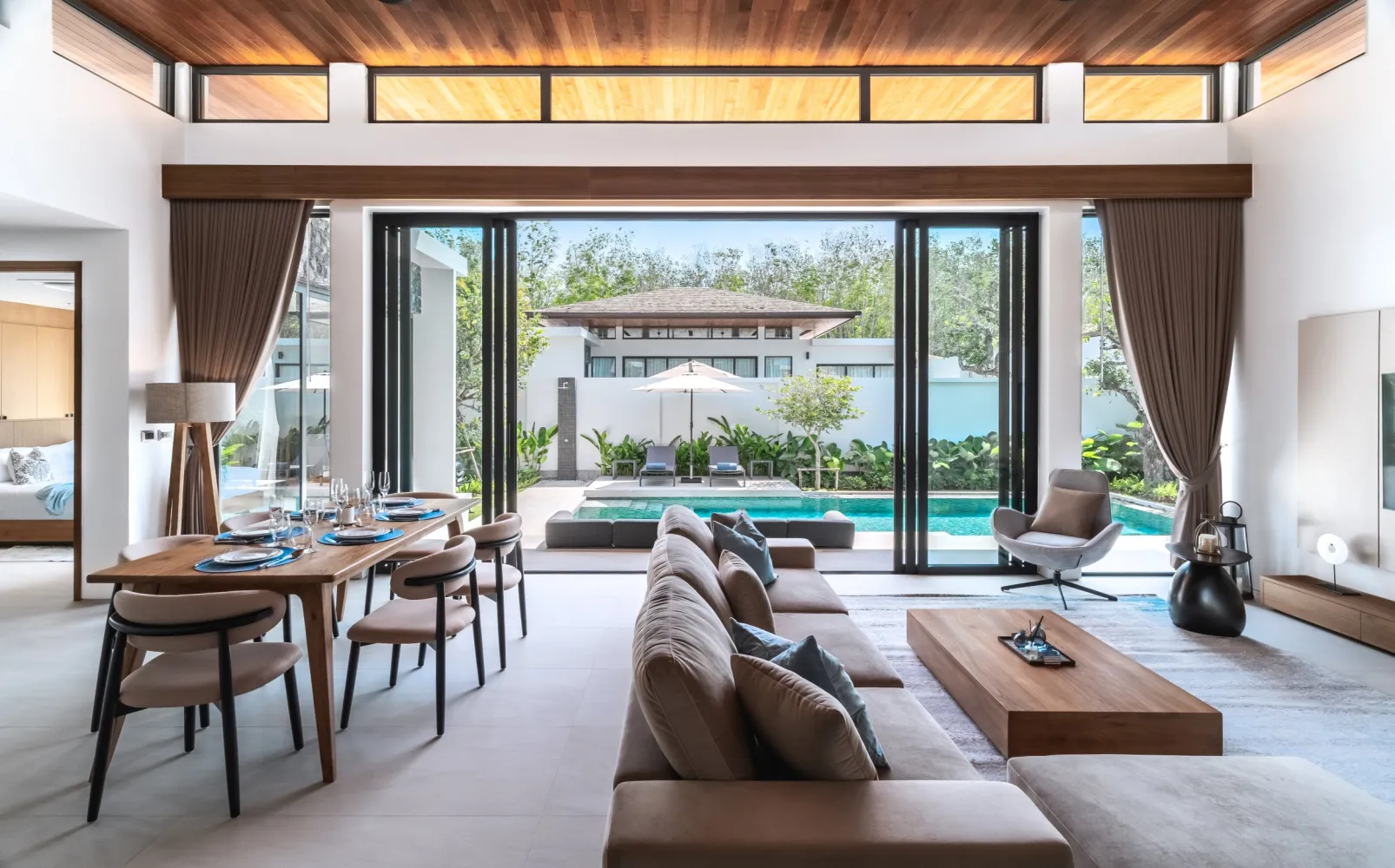 Property image - full photo 6