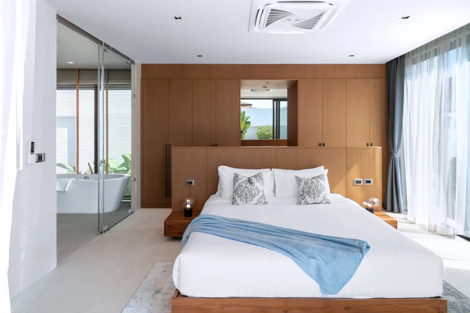 Property image - full photo 14