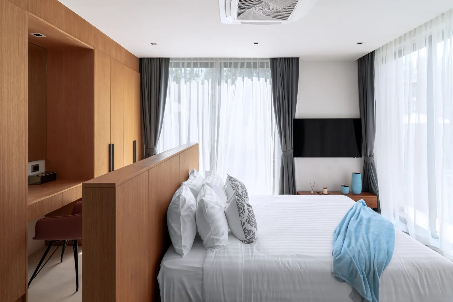 Property image - full photo 15