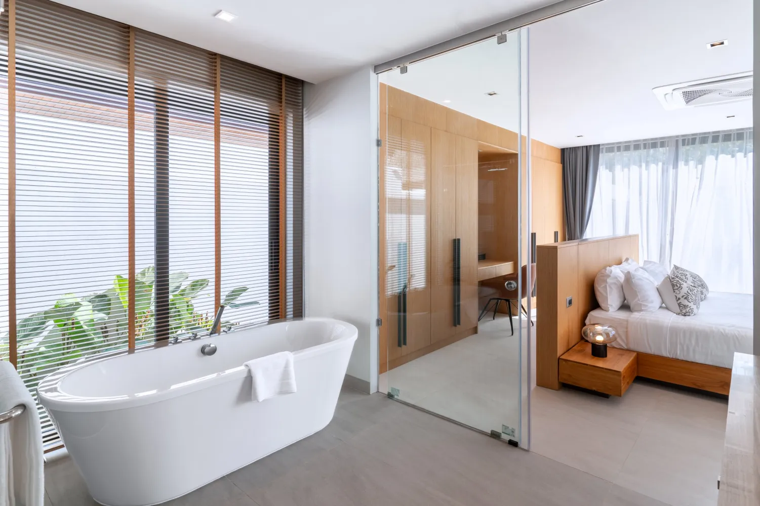Property image - full photo 18