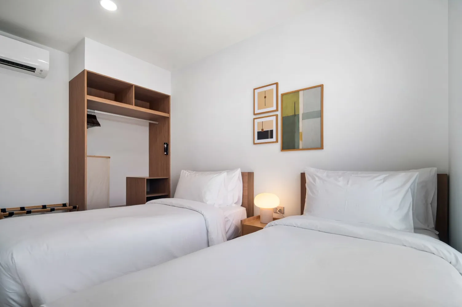 Property image - full photo 12