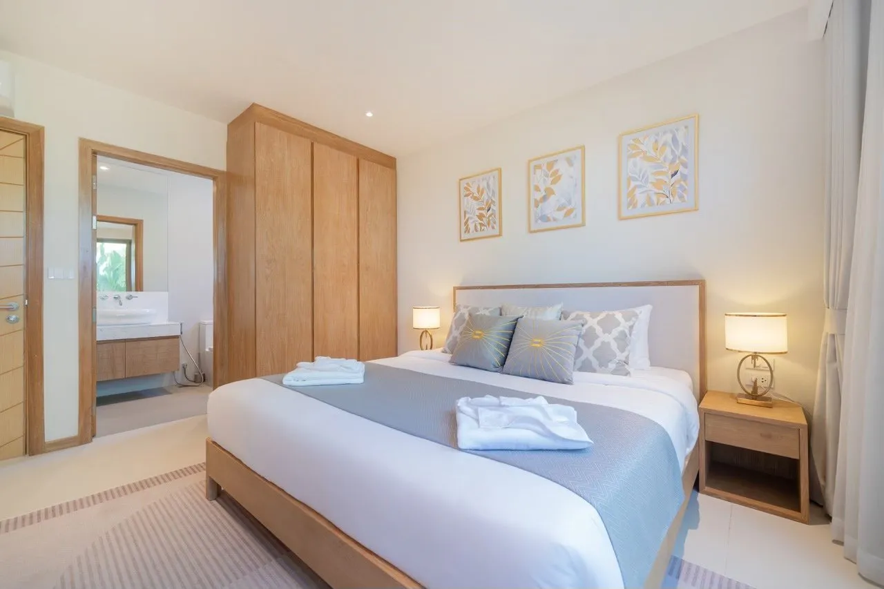 Property image - full photo 16
