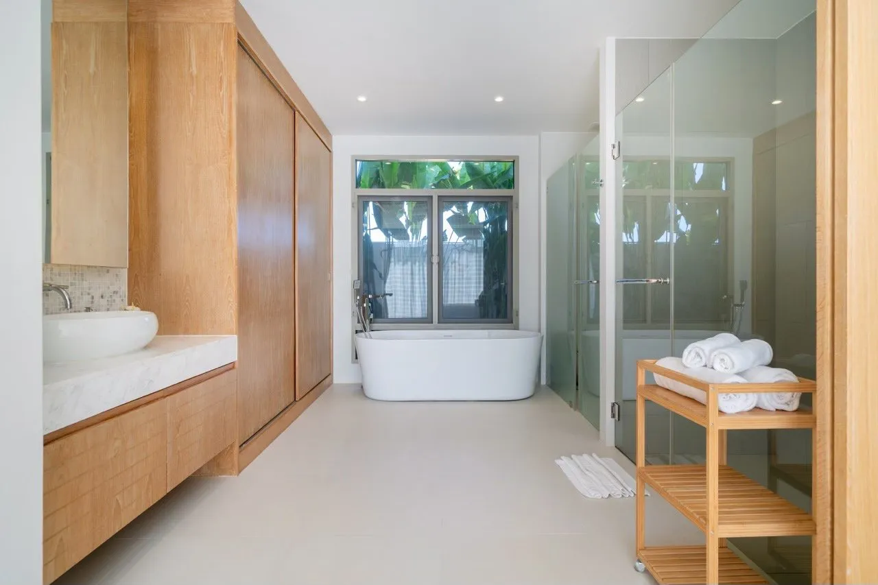 Property image - full photo 20