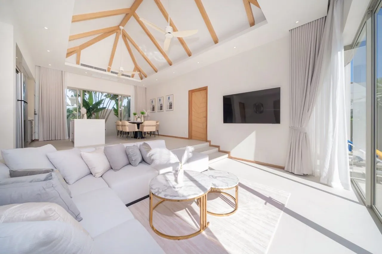 Property image - full photo 4