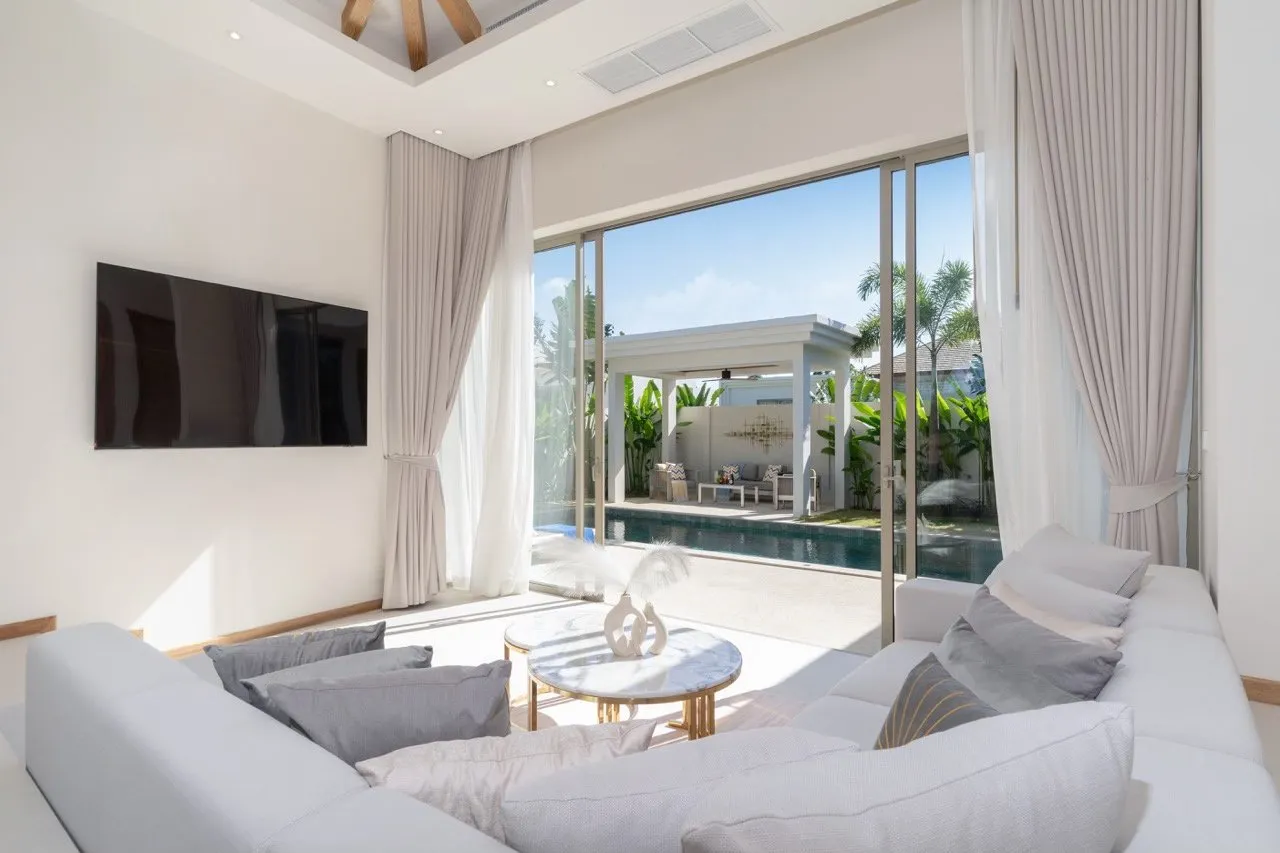 Property image - full photo 10