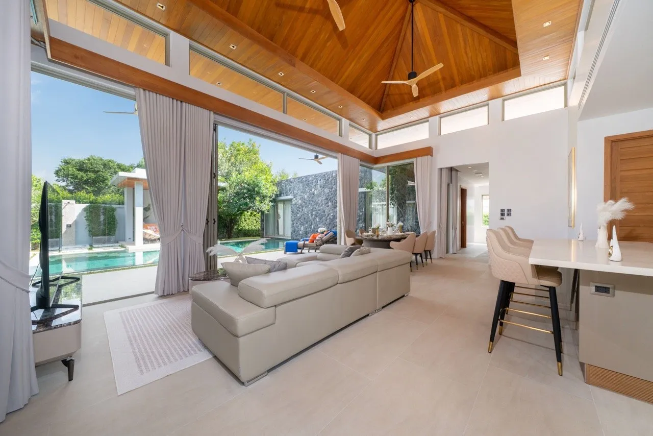 Property image - full photo 8
