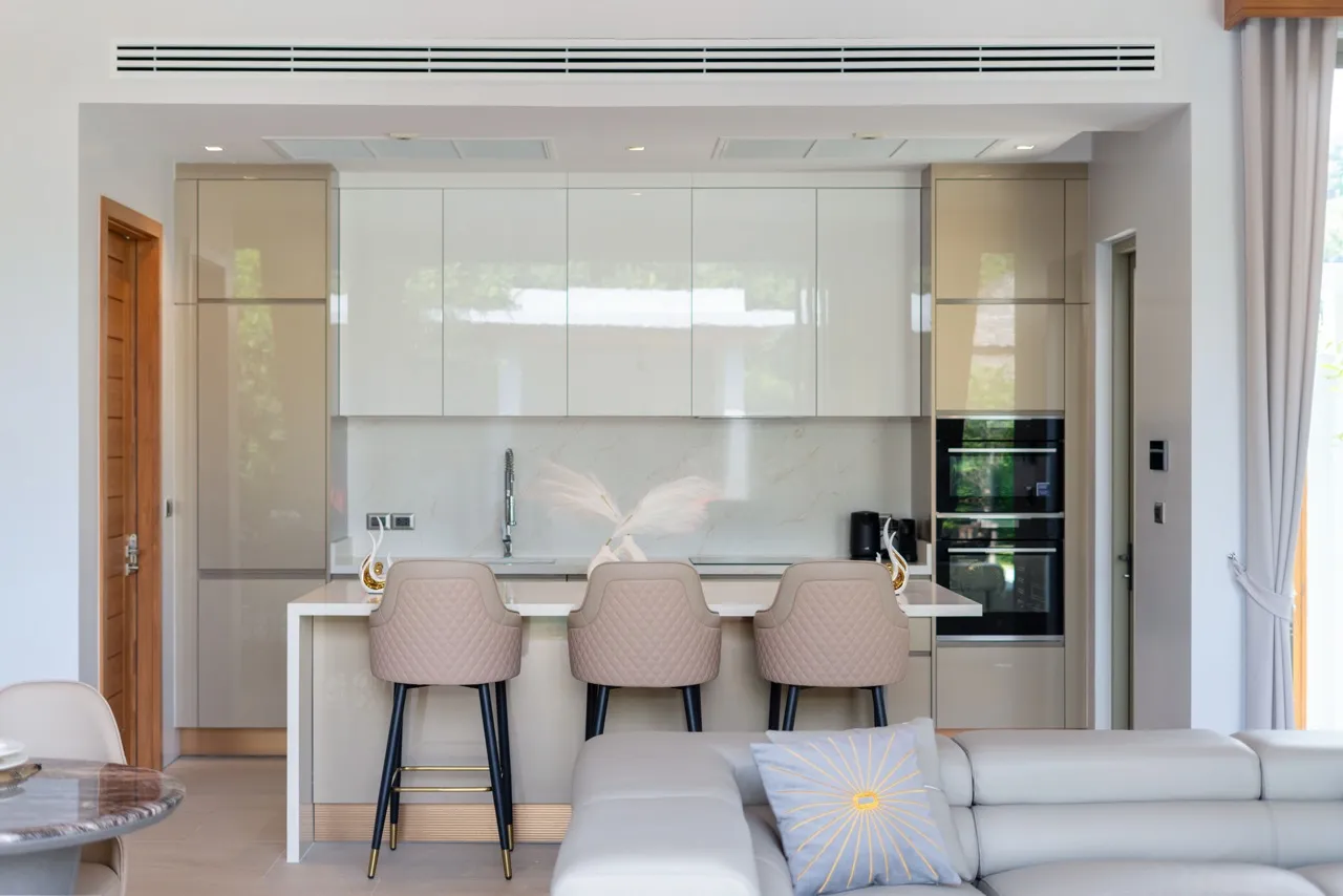 Property image - full photo 11