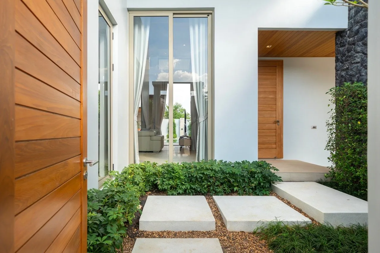 Property image - full photo 57