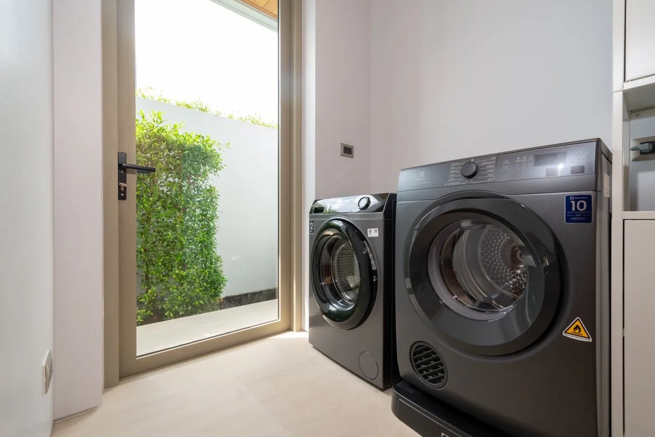 Property image - full photo 48