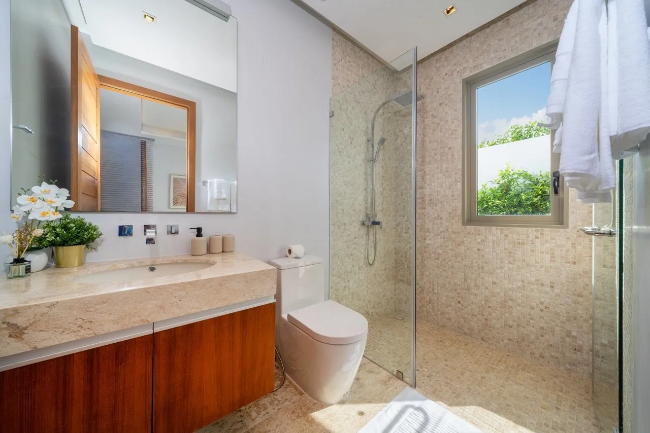 Property image - full photo 25