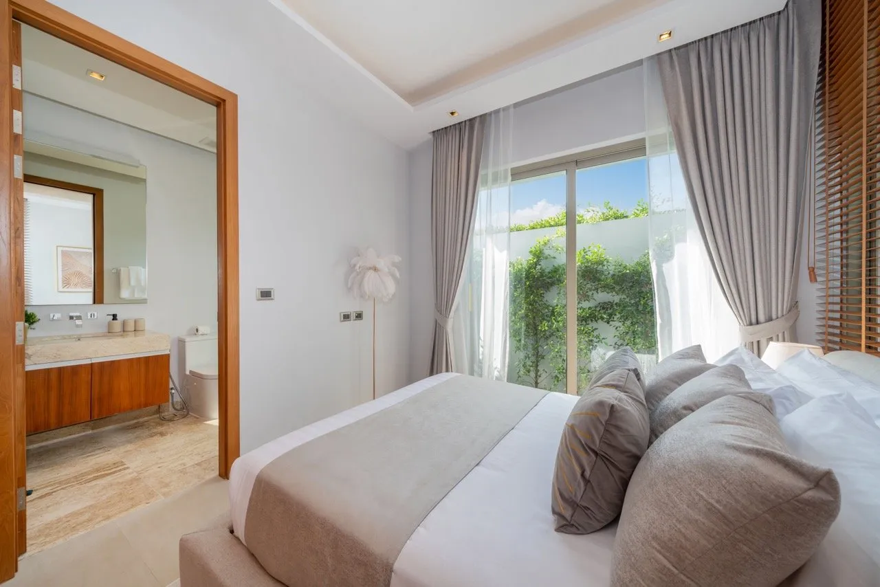 Property image - full photo 33