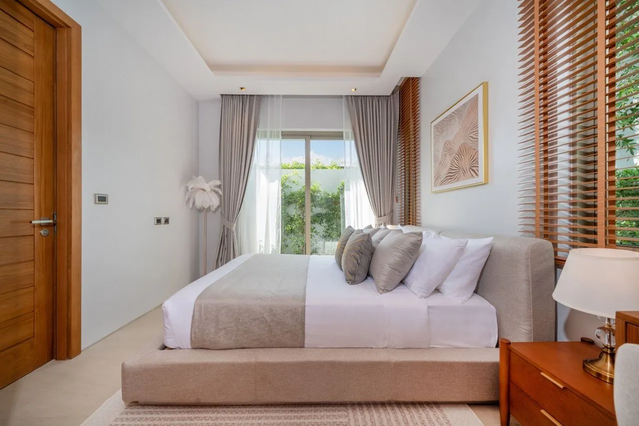 Property image - full photo 30