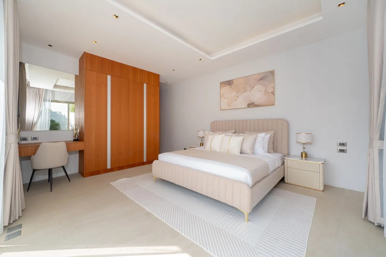 Property image - full photo 39