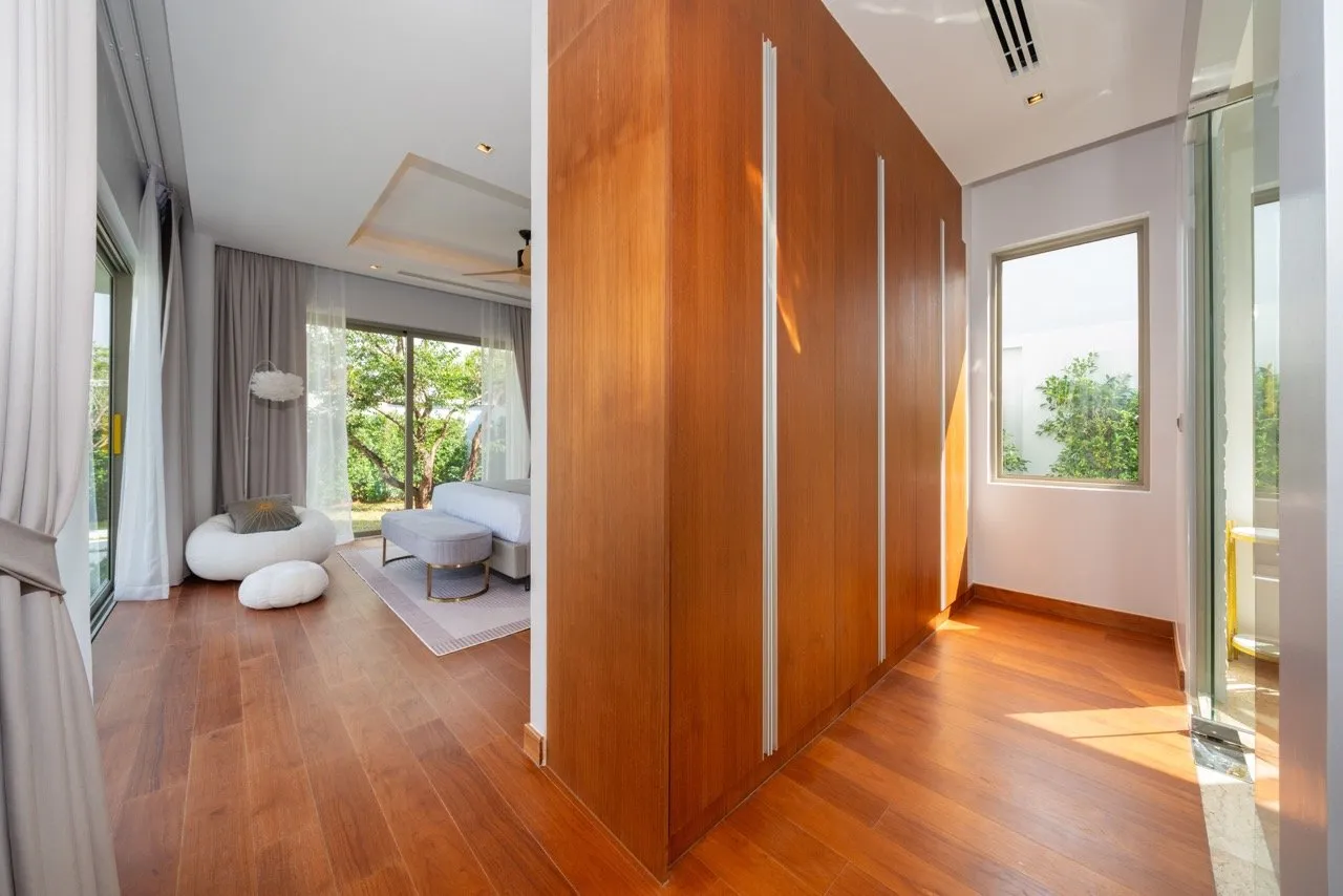 Property image - full photo 40