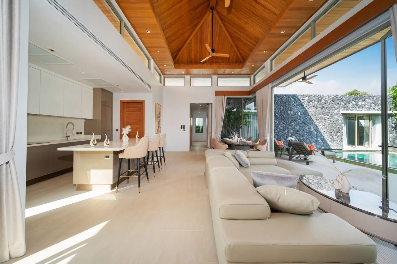 Property image - full photo 6