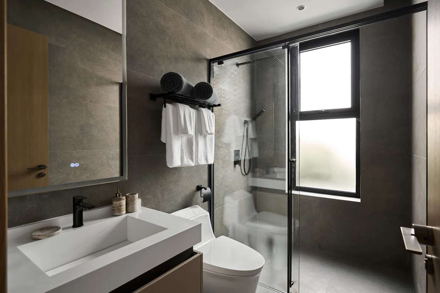 Property image - full photo 29