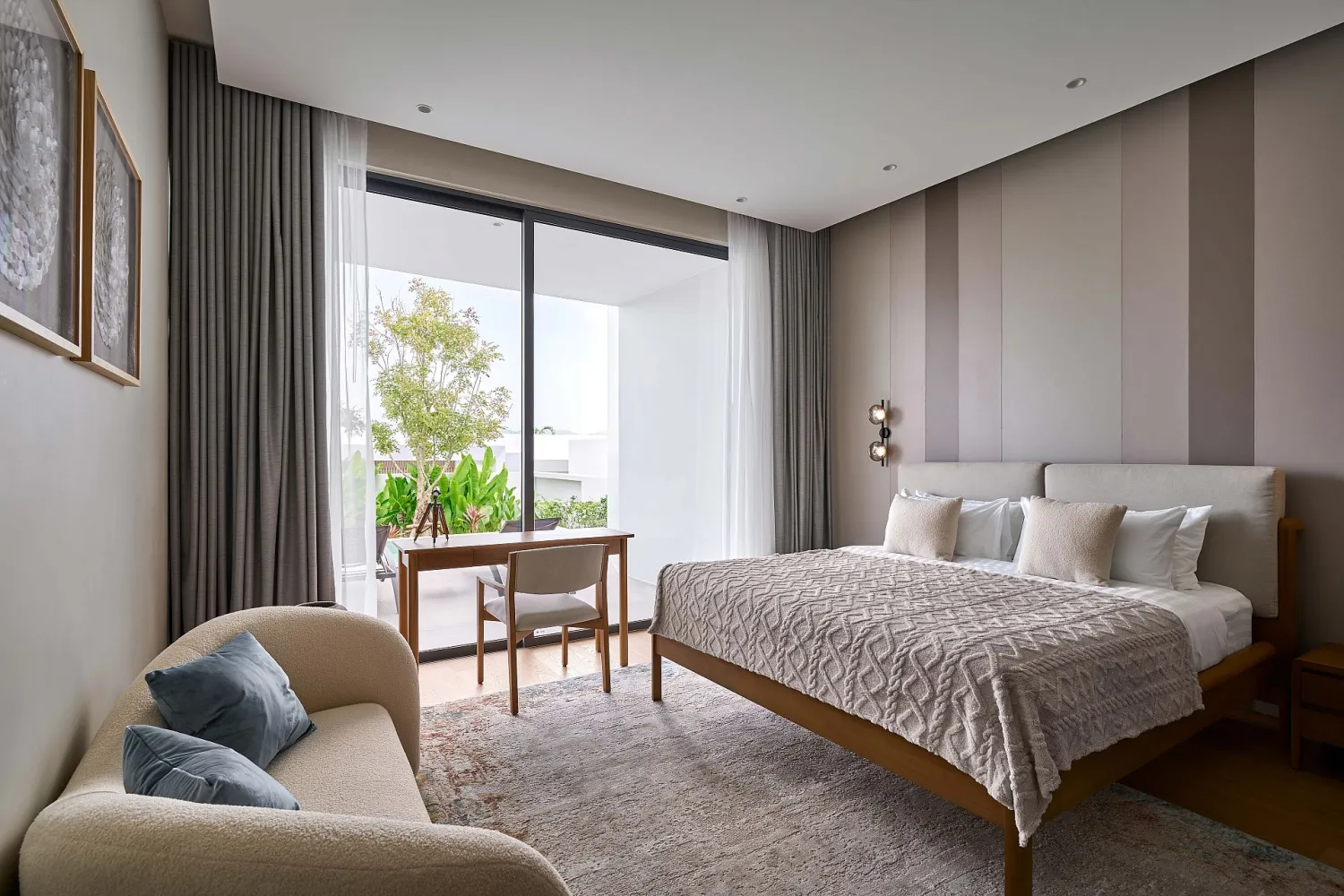 Property image - full photo 16