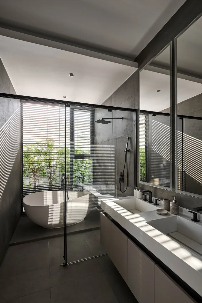 Property image - full photo 27
