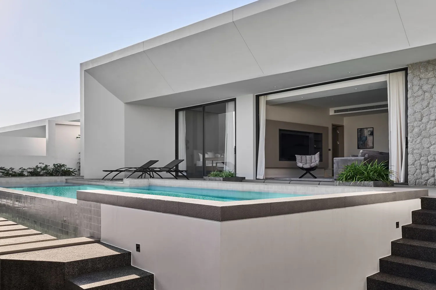 Property image - full photo 34