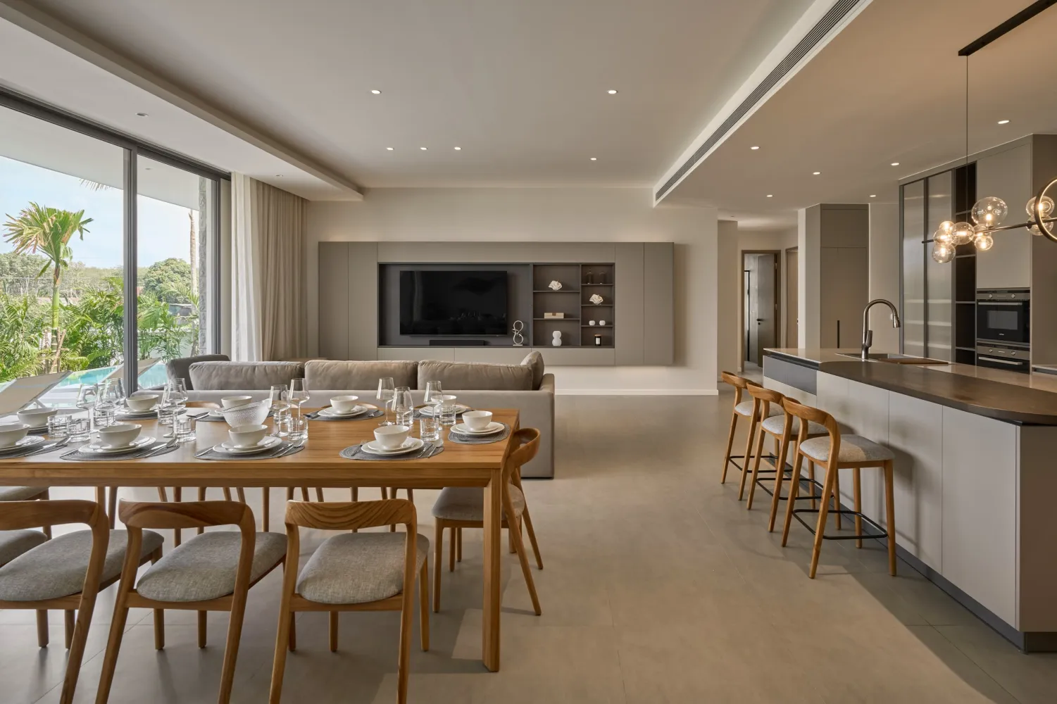 Property image - full photo 3