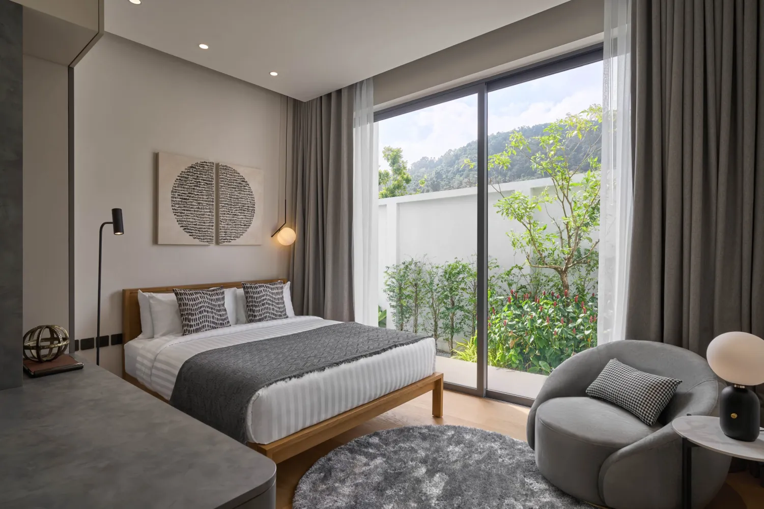 Property image - full photo 15