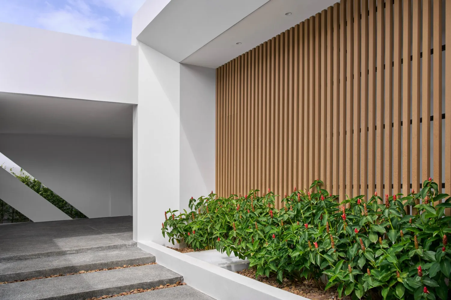 Property image - full photo 30