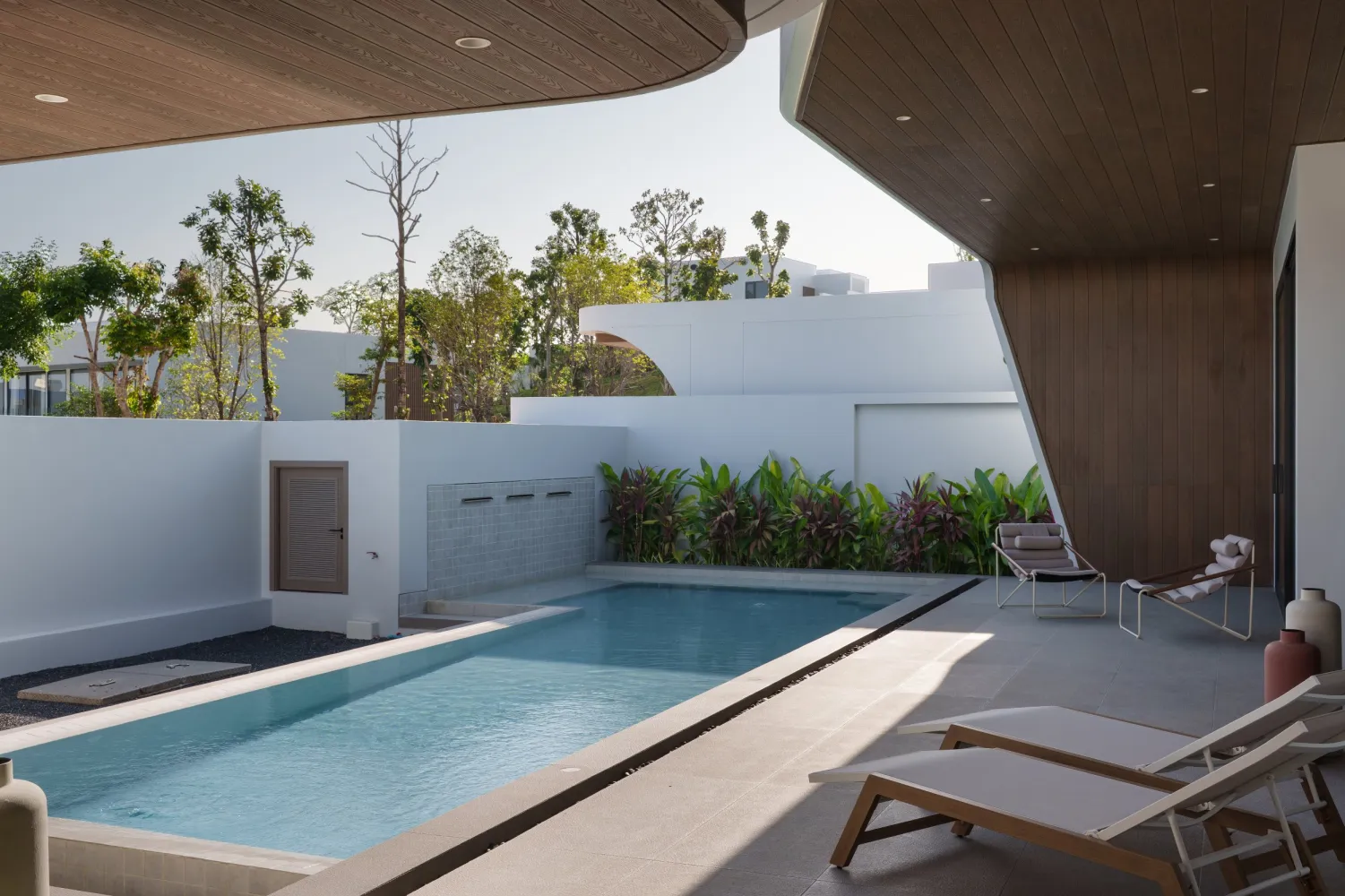 Property image - full photo 14