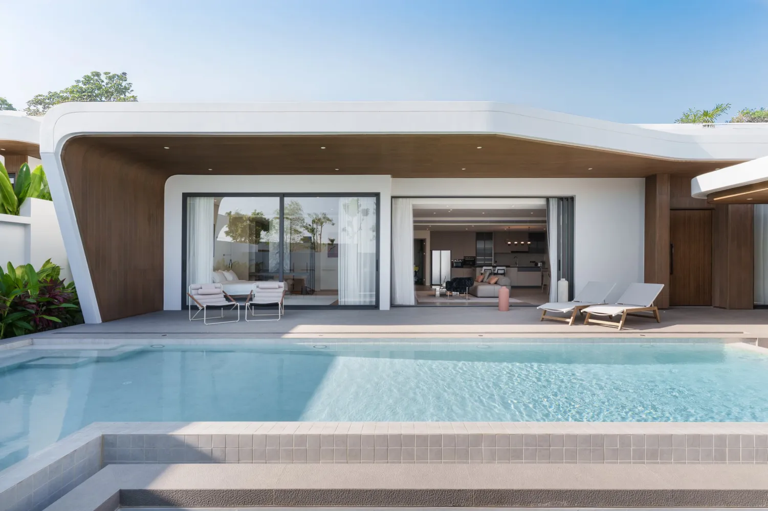 Property image - full photo 1