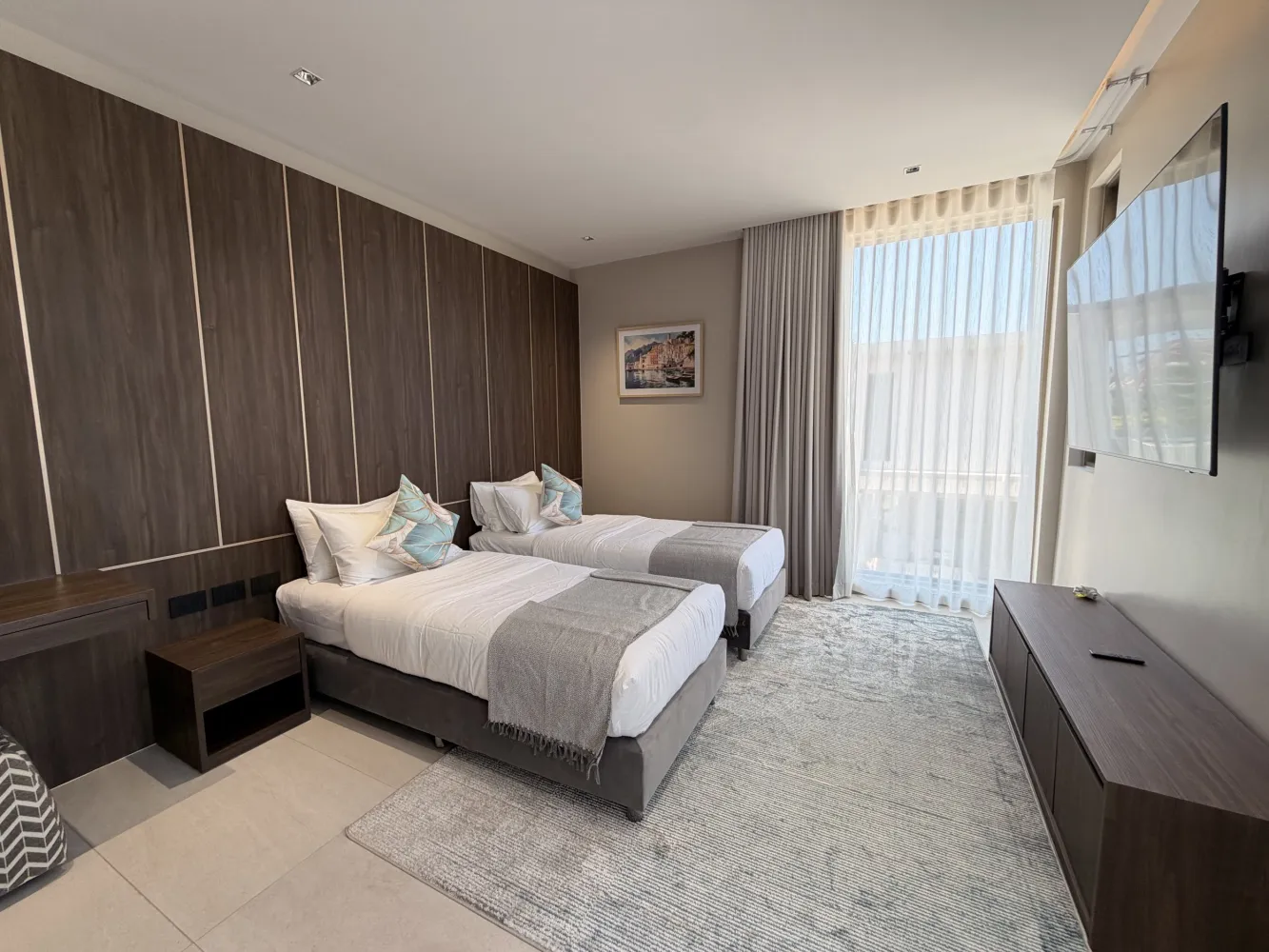 Property image - full photo 14