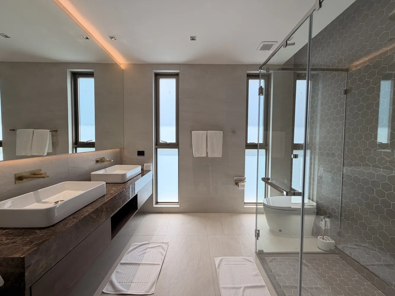 Property image - full photo 22