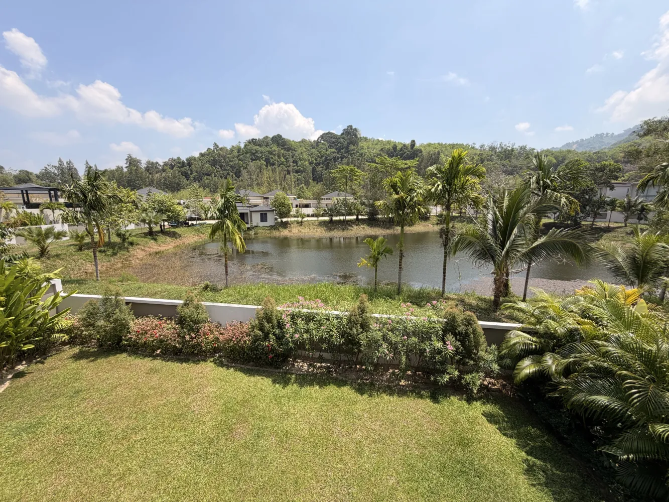 Property image - full photo 36
