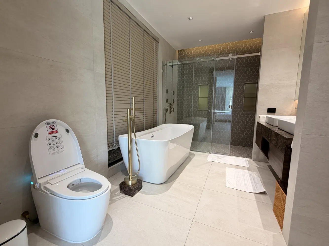 Property image - full photo 27