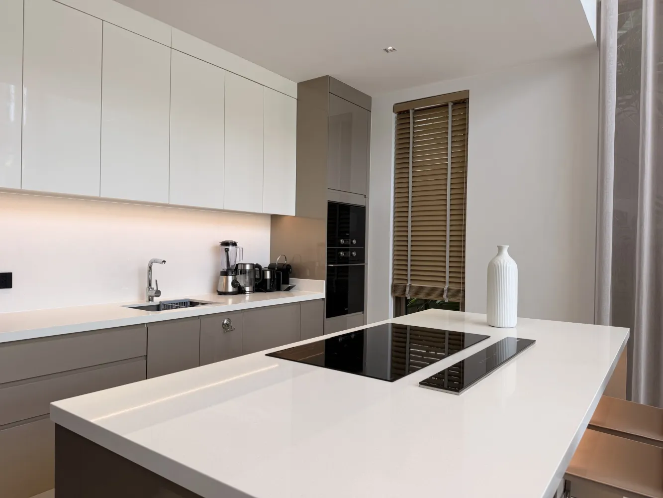 Property image - full photo 10