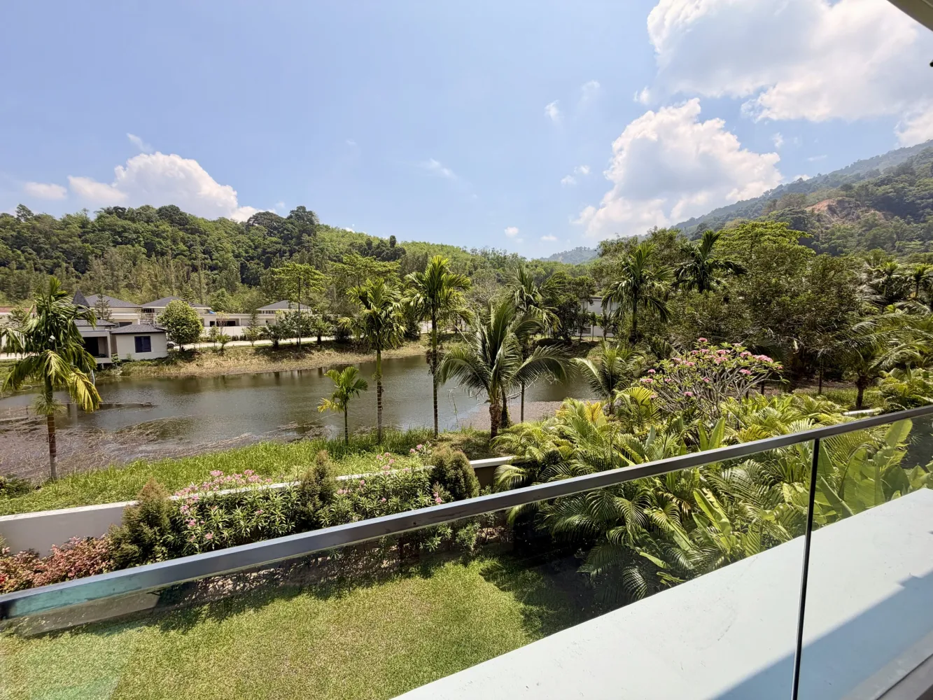 Property image - full photo 37