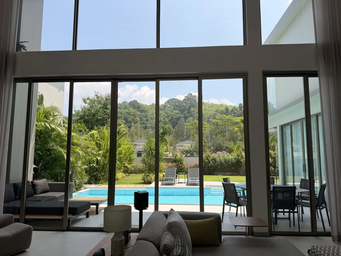 Property image - full photo 5