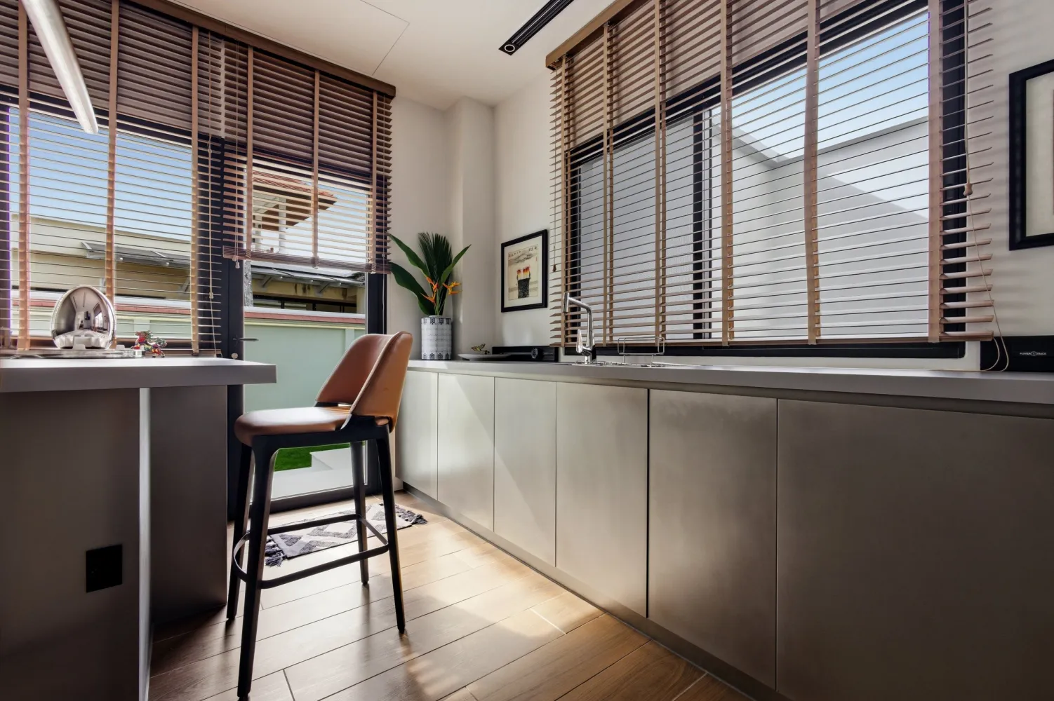 Property image - full photo 13