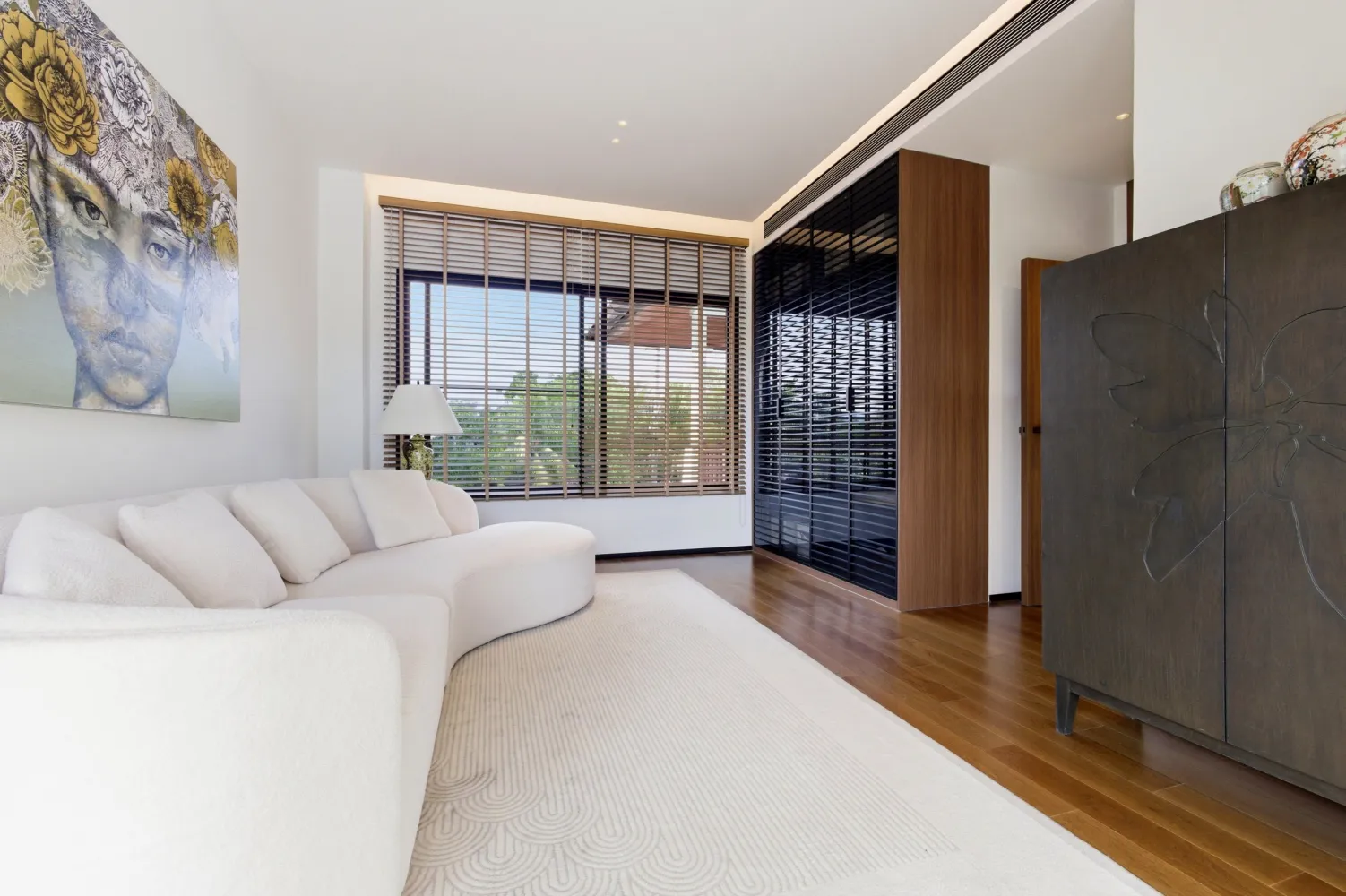 Property image - full photo 22