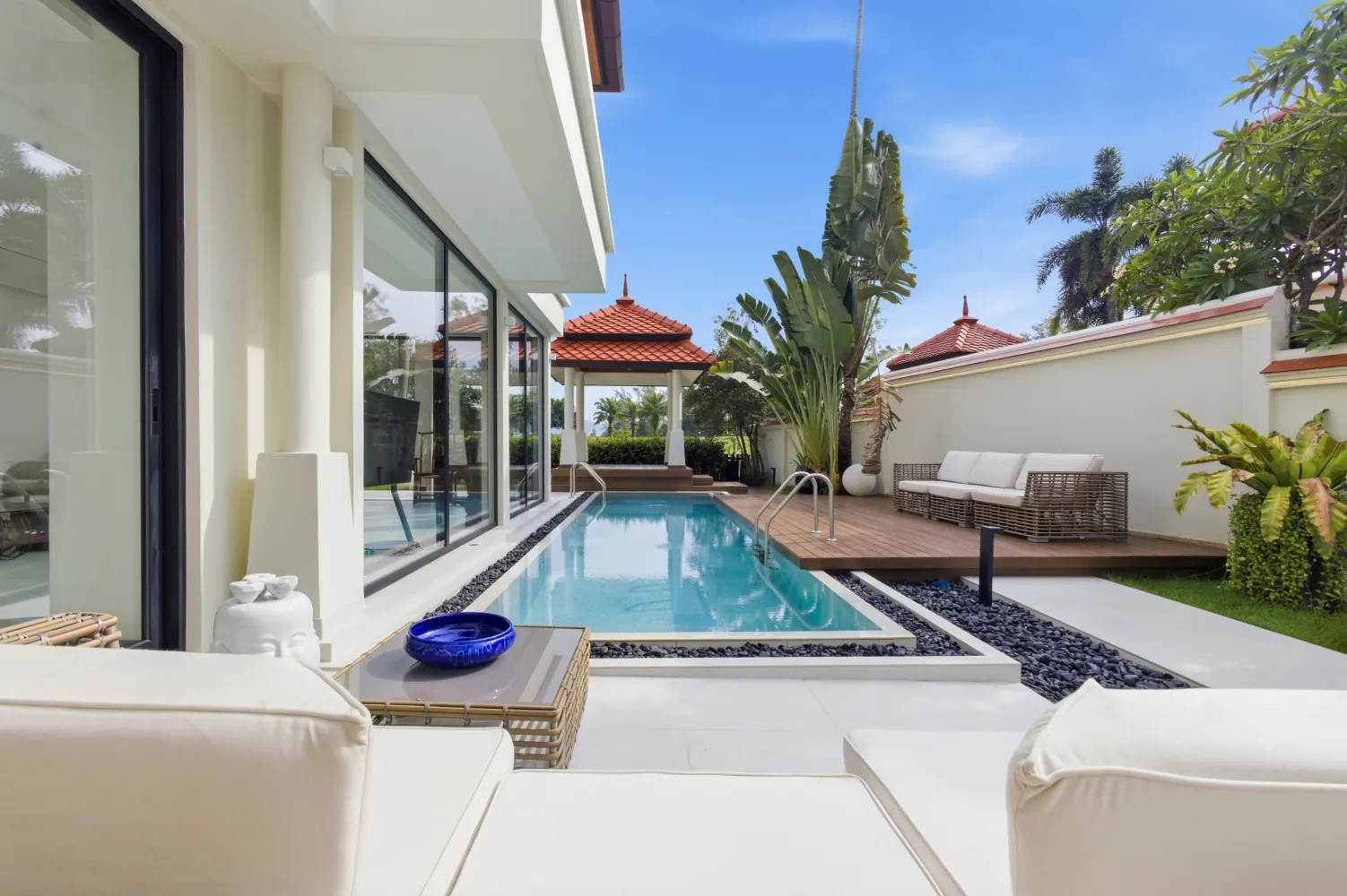 Property image - full photo 1