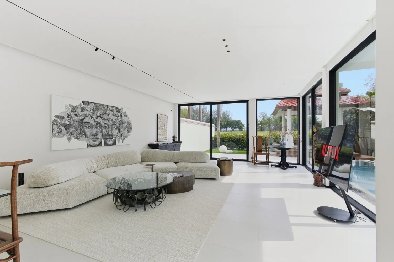 Property image - full photo 11