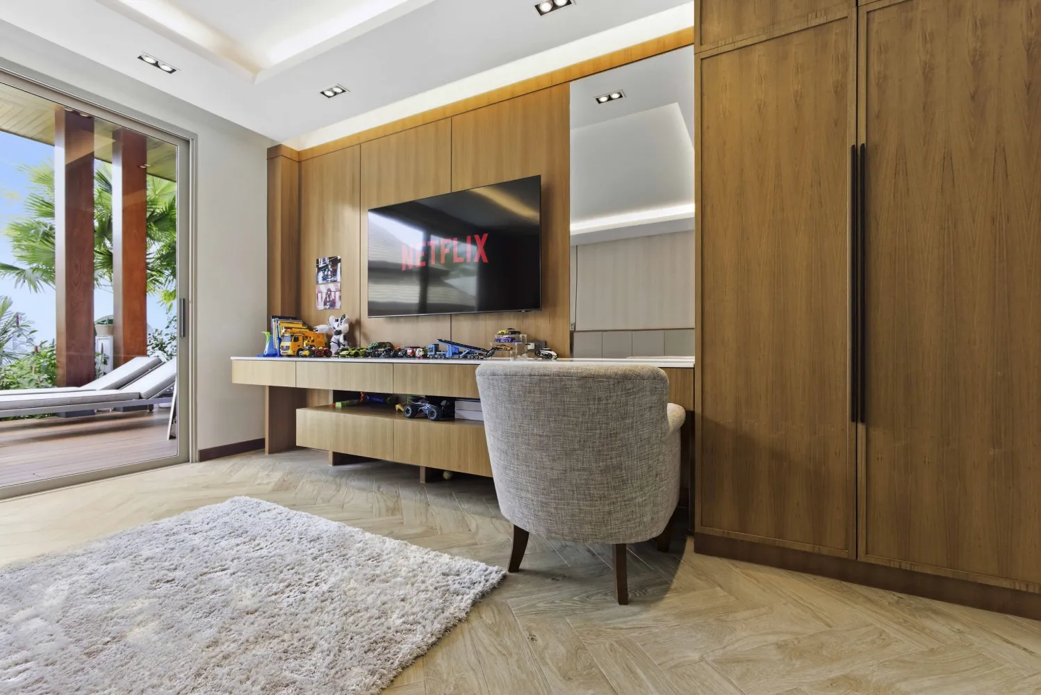 Property image - full photo 70