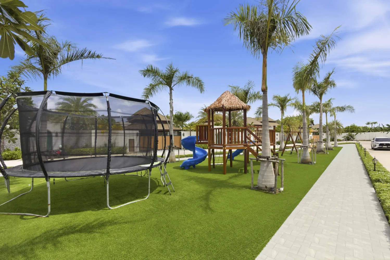 Property image - full photo 83