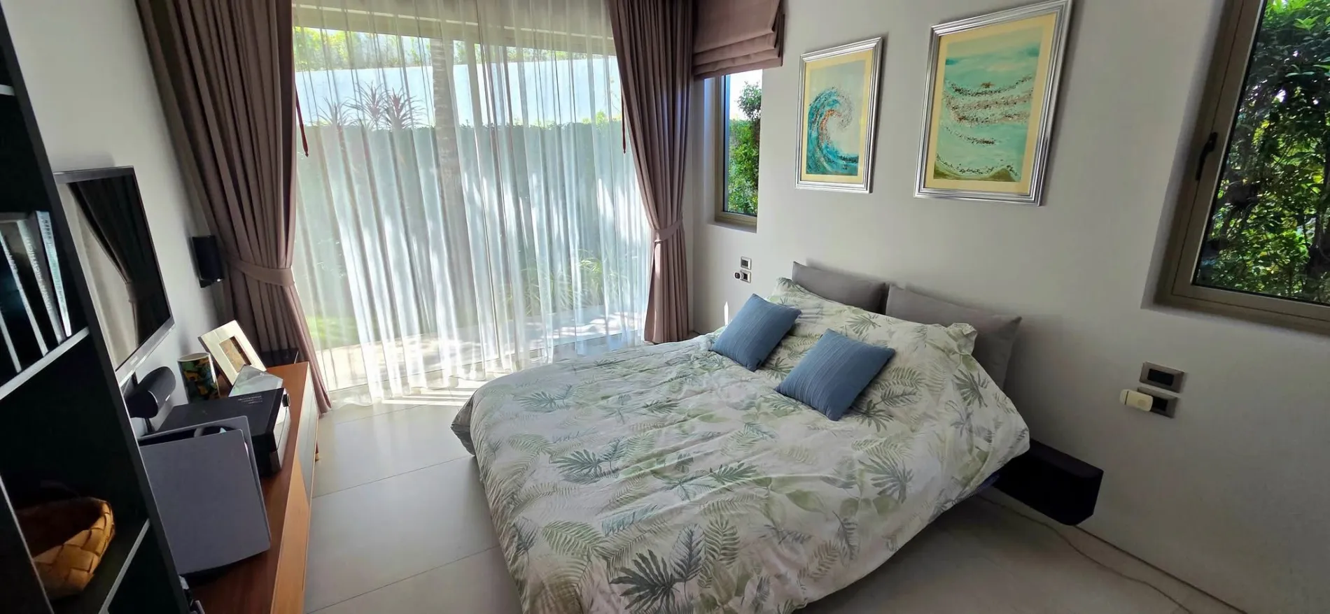 Property image - full photo 11