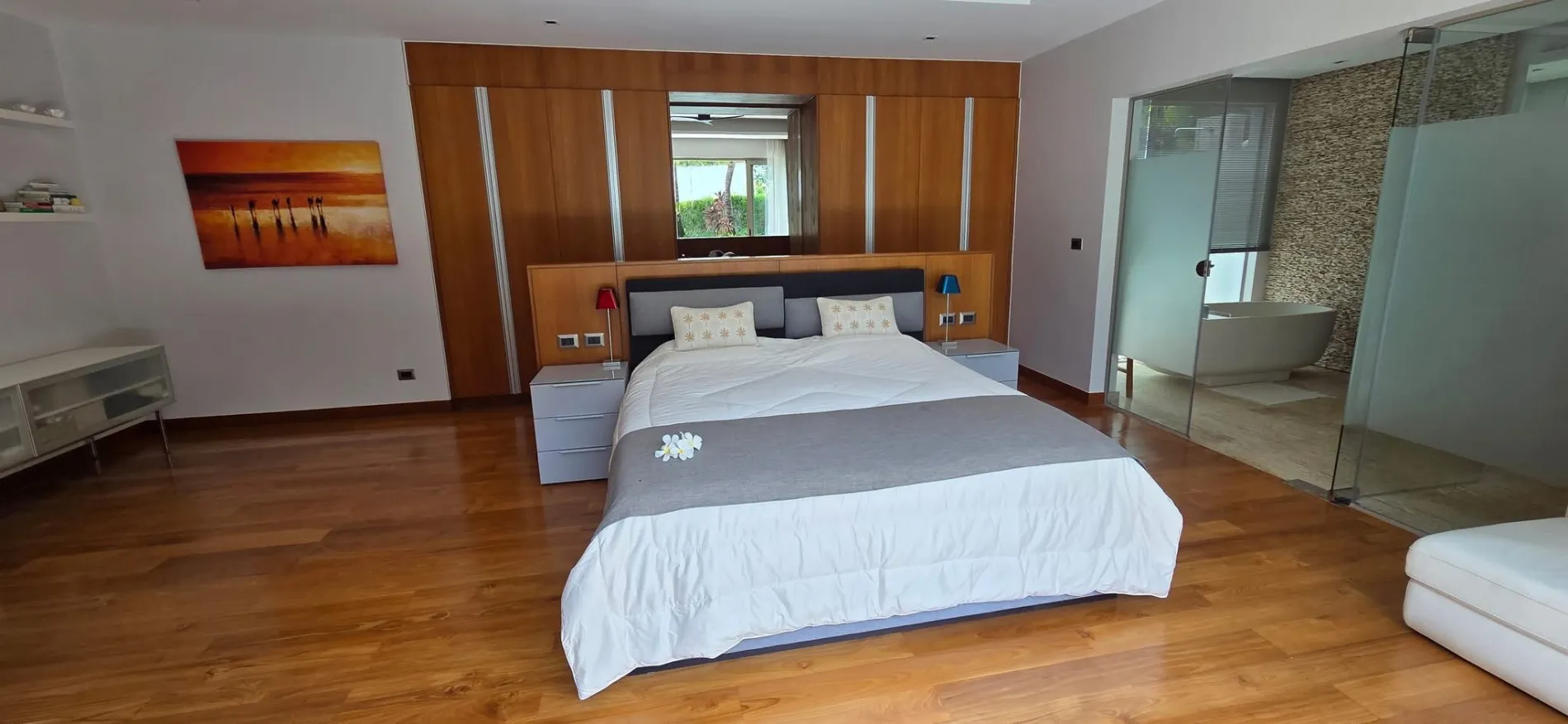 Property image - full photo 6