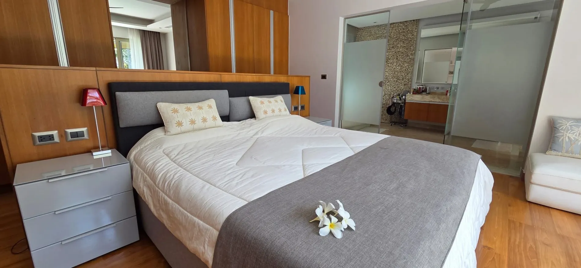 Property image - full photo 7