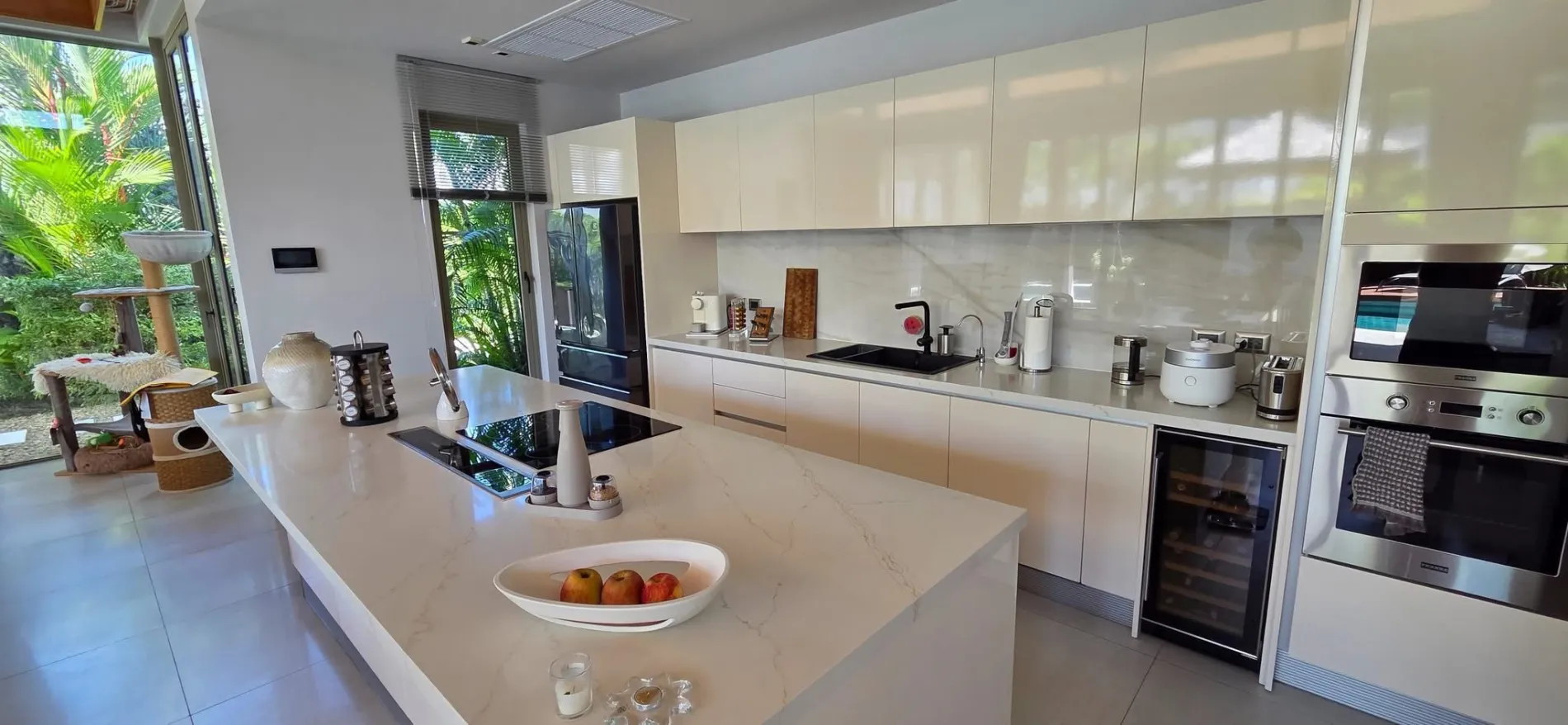 Property image - full photo 5