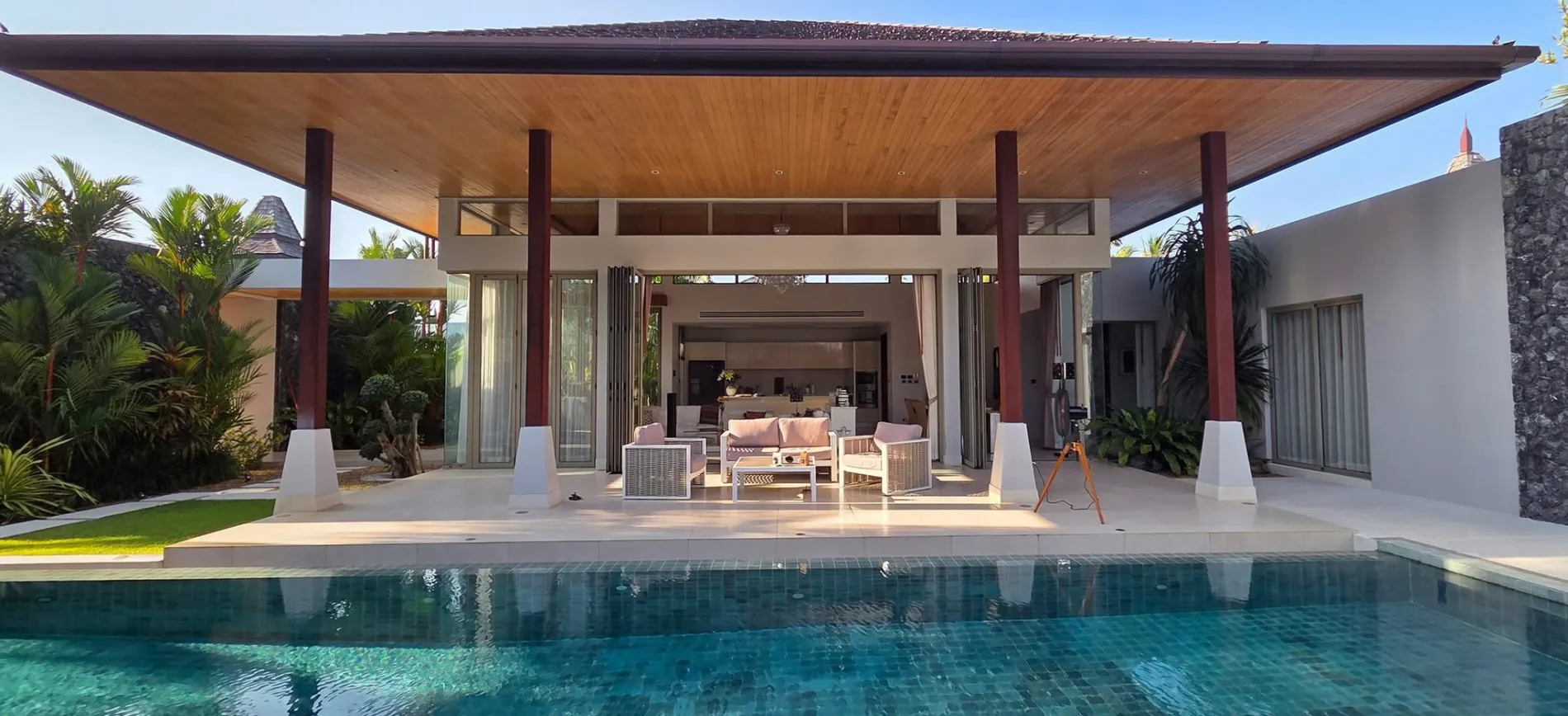 Property image - full photo 18