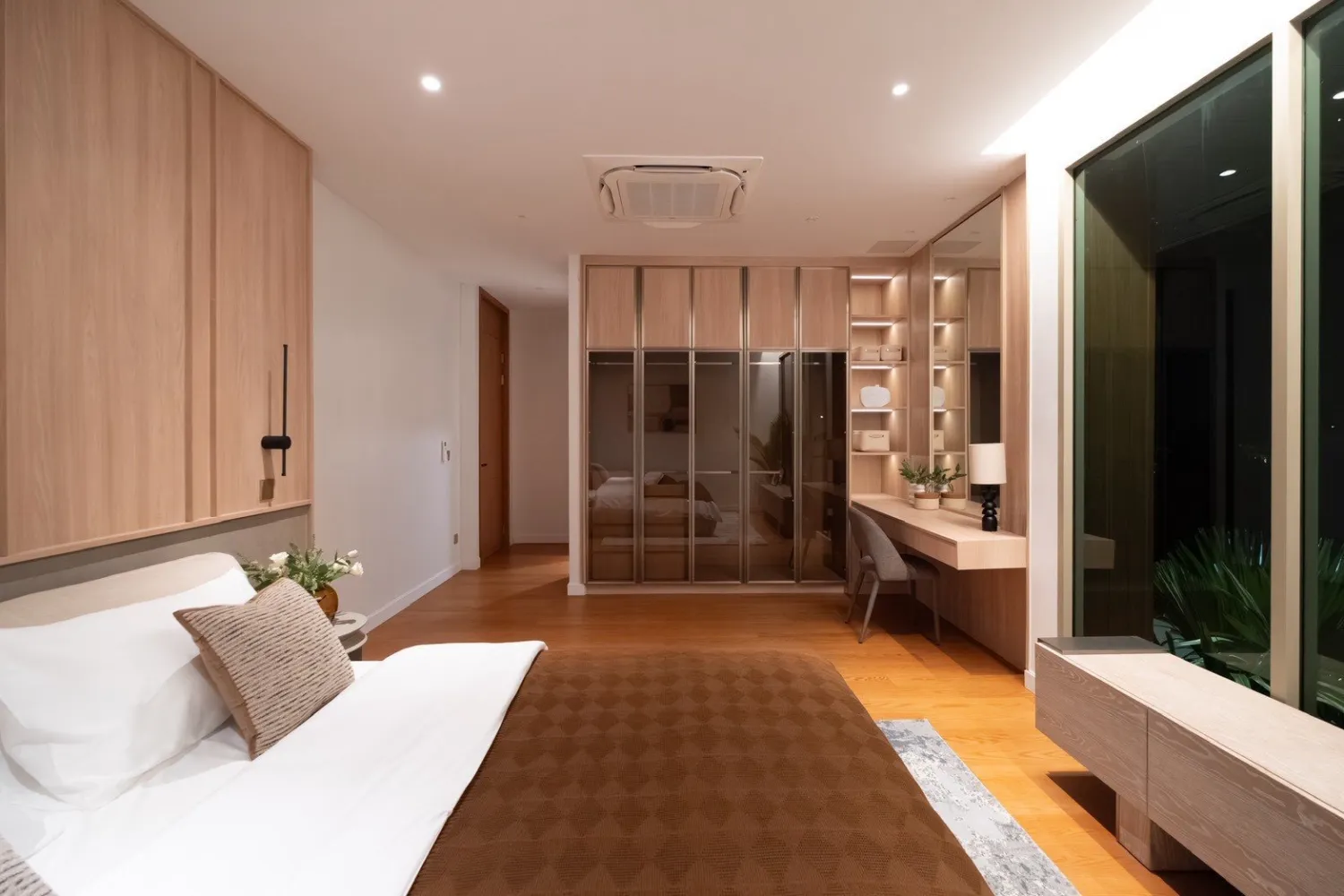 Property image - full photo 24