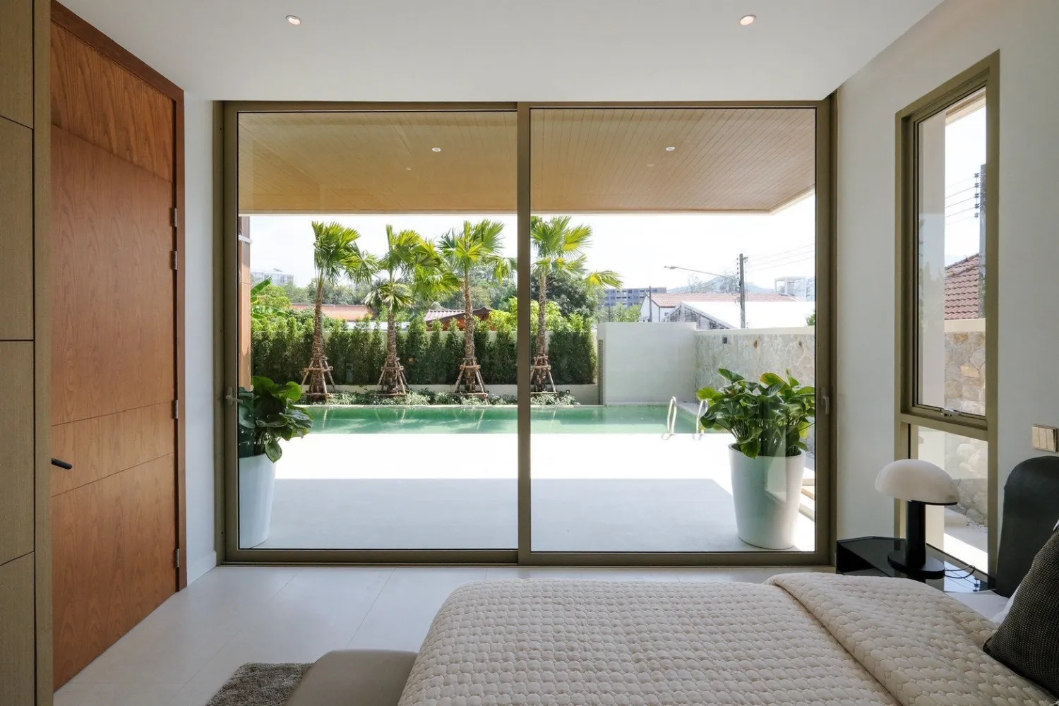 Property image - full photo 43