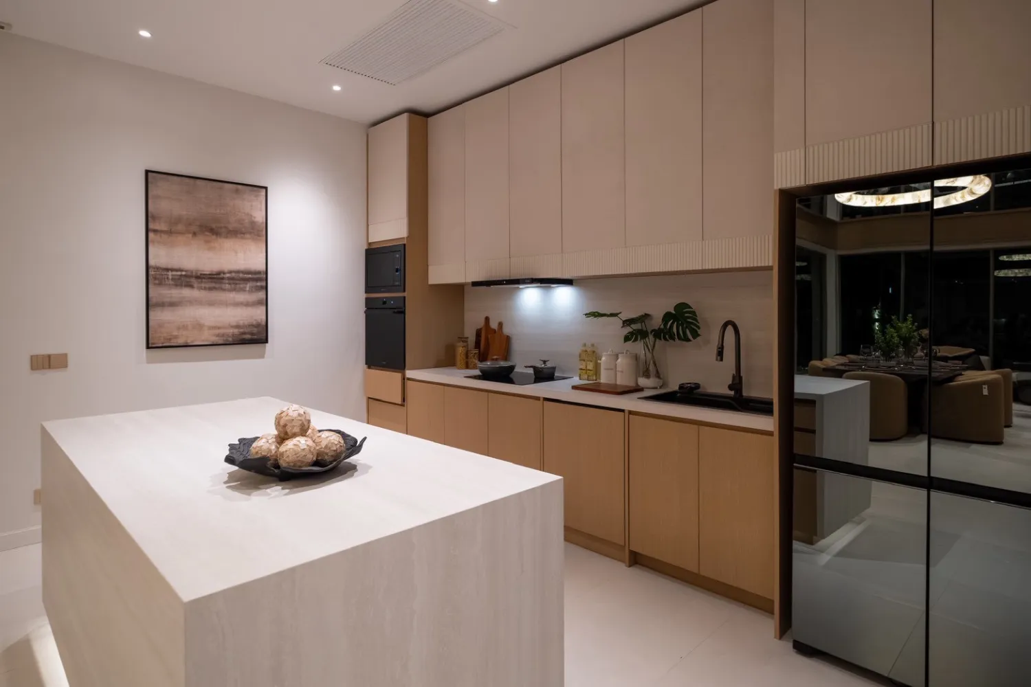Property image - full photo 8